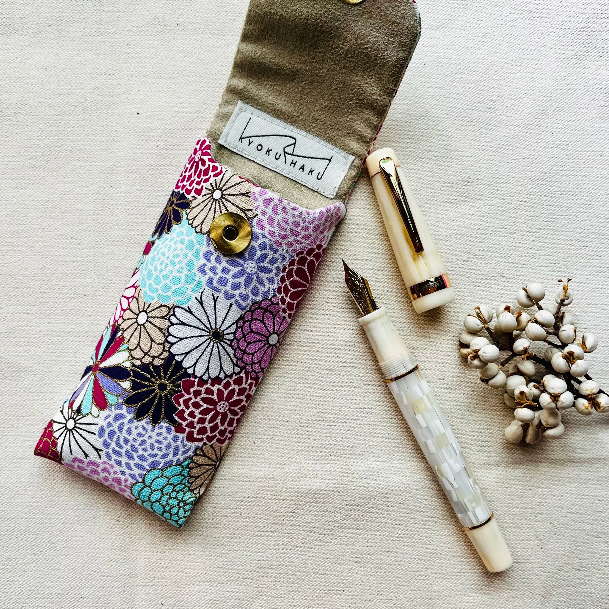 Kyokuhaku Pen Pouch flap case for 2 pens Dahlia - Image 2