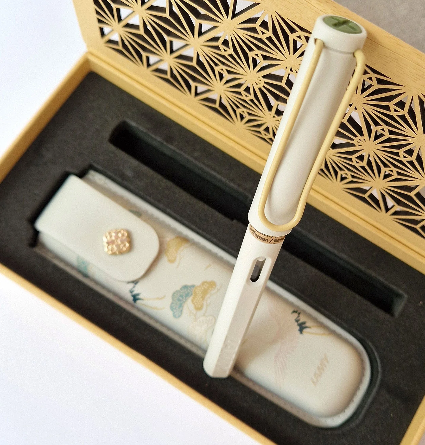 LAMY safari Song Dynasty White Jade fountain pen - Image 2