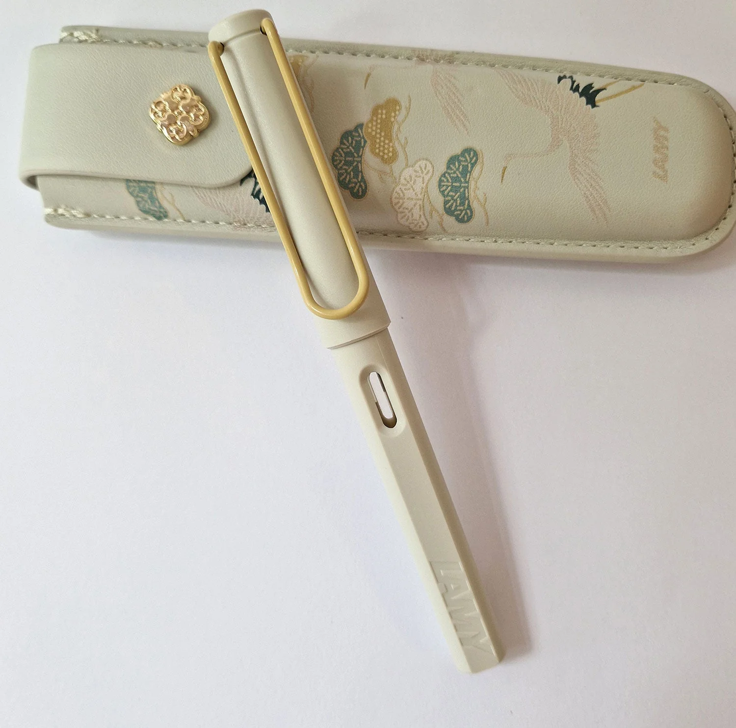 LAMY safari Song Dynasty White Jade fountain pen - Image 3