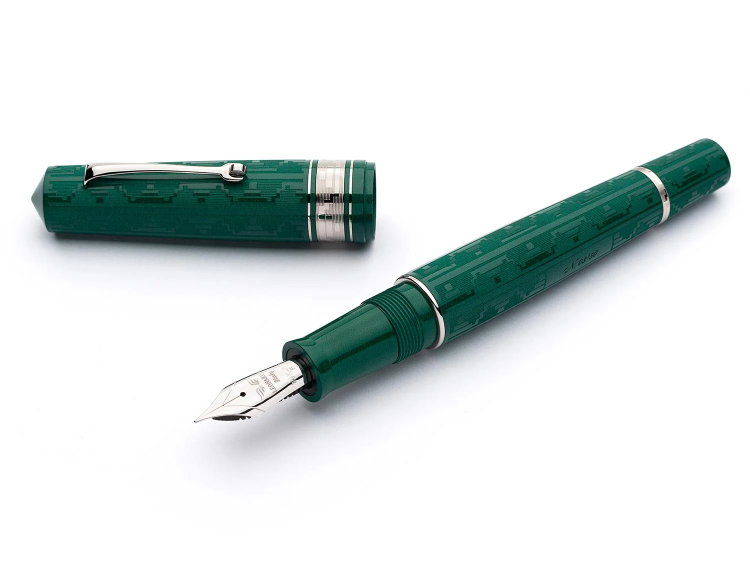Leonardo Momento Zero Grande Art Deco Green and silver fountain pen - Image 2