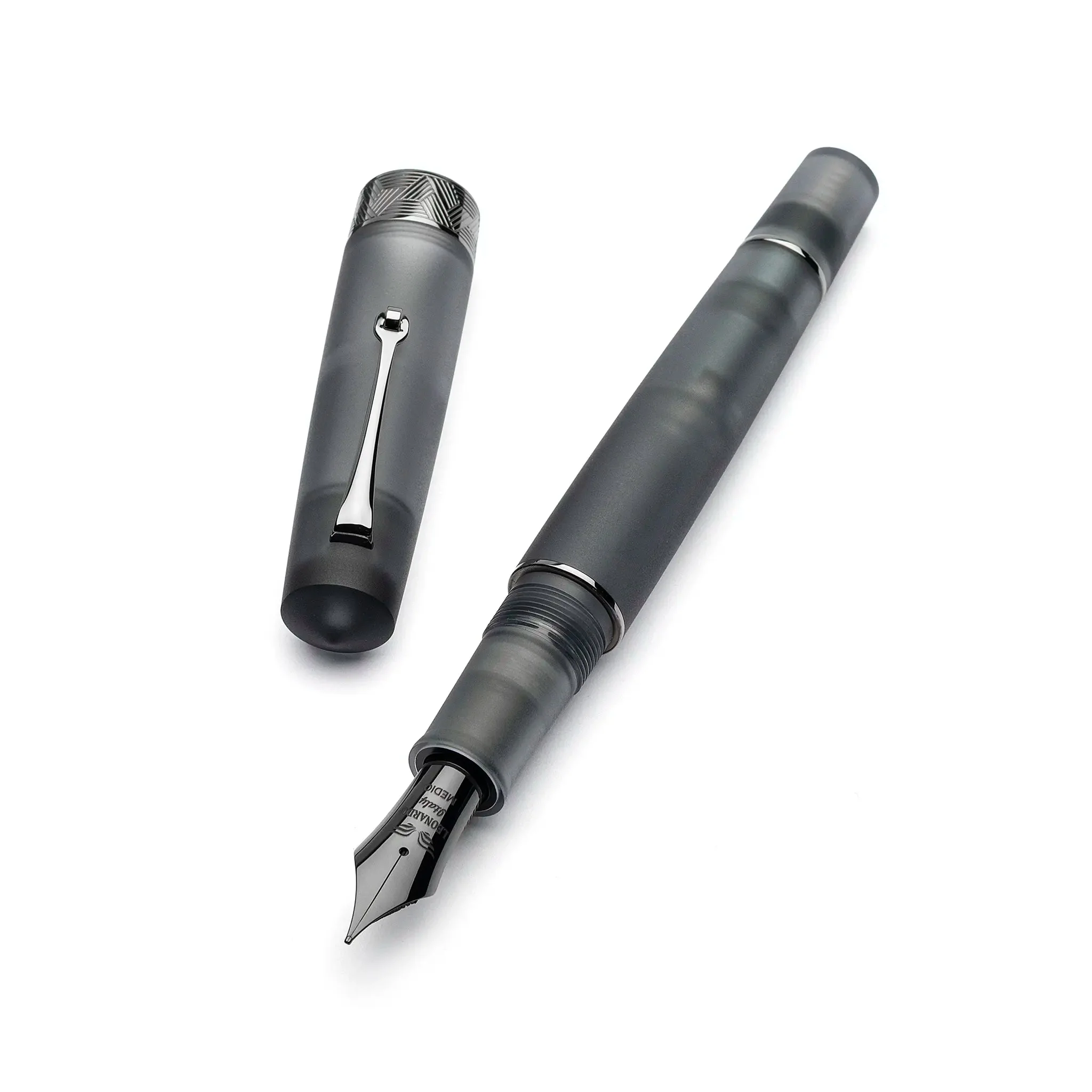 Leonardo Momento Zero Grande Pura Frosted Grey fountain pen - Image 7