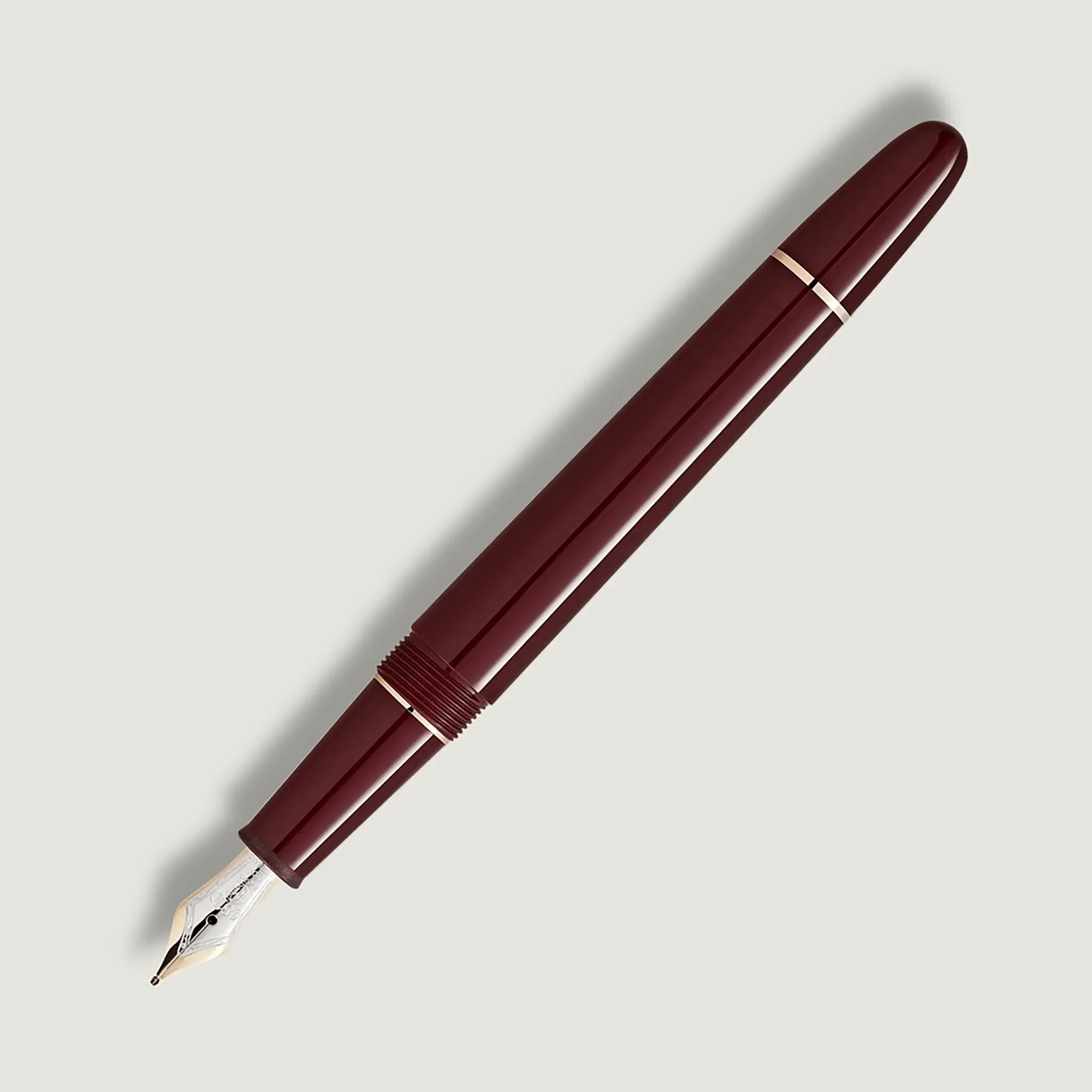 Montblanc Meisterstück Burgundy Red 145 Classique fountain pen - Image 5