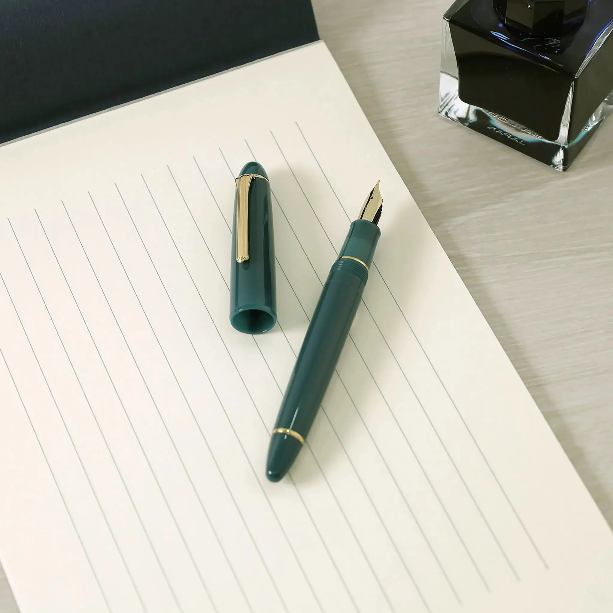 Sailor 1911 Casual L muted green gold trim fountain pen - Image 4