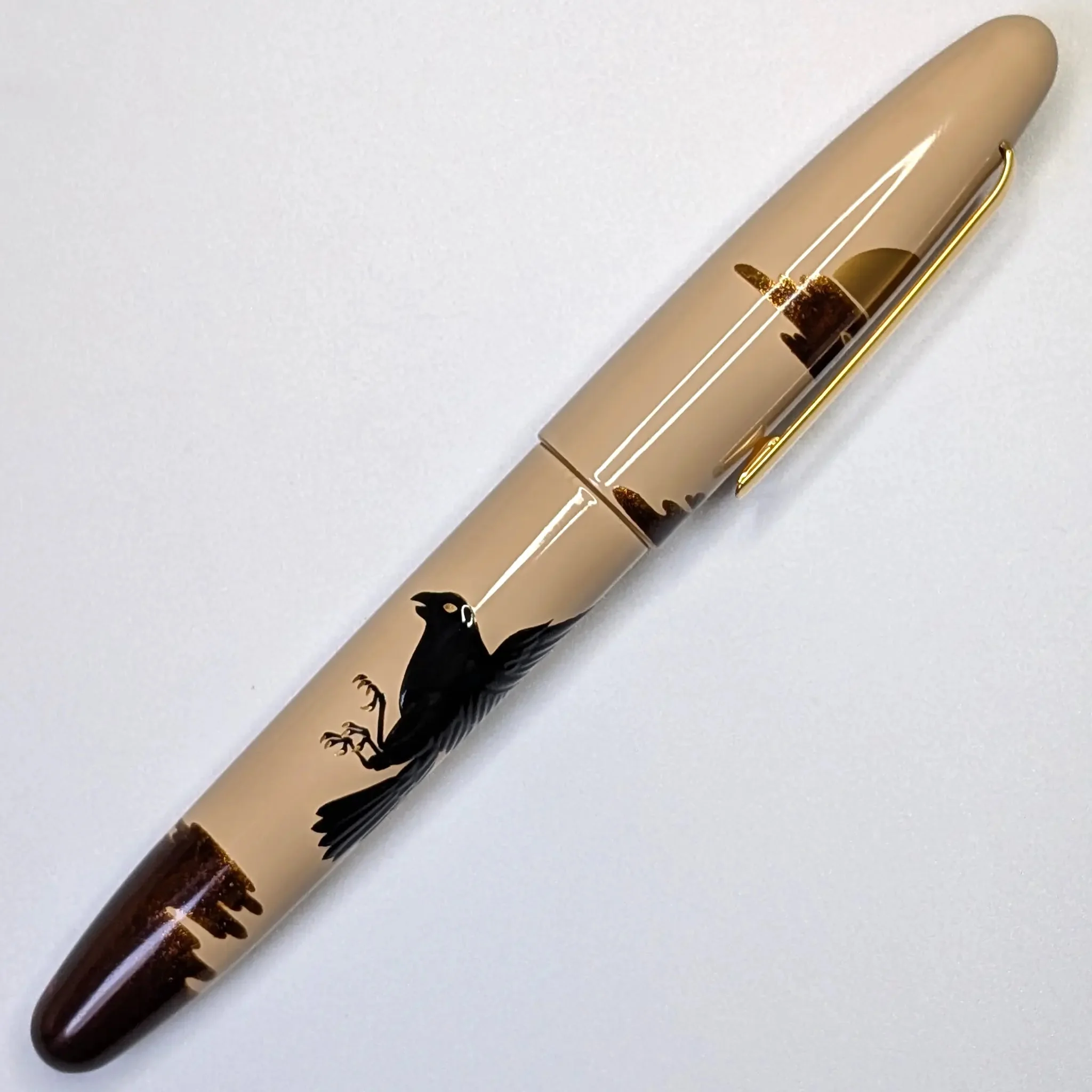 Taccia Shadow Picture Big Crow and Sun fountain pen - Image 2