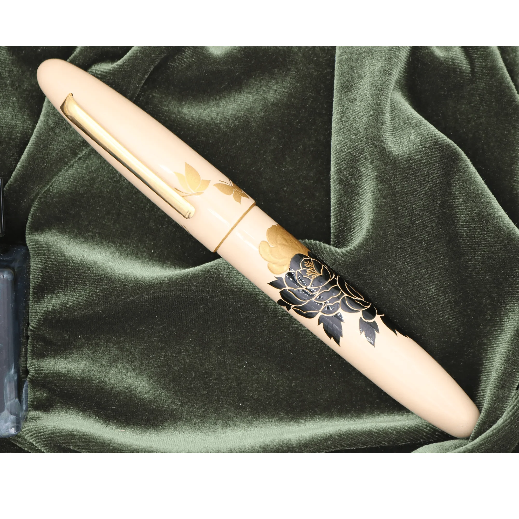 Taccia Shadow Picture Peony and Butterfly fountain pen - Image 2